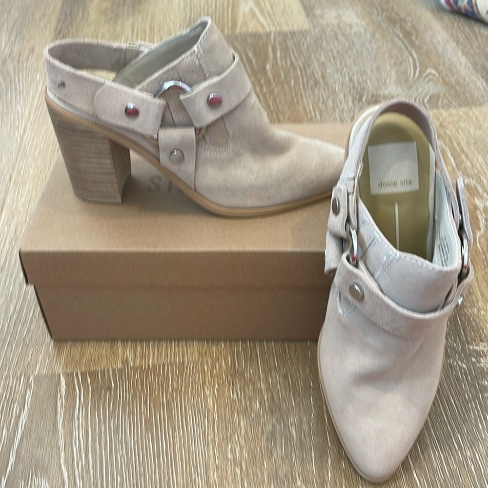 Dolce Vita Suede Mules, Size 7 - never worn